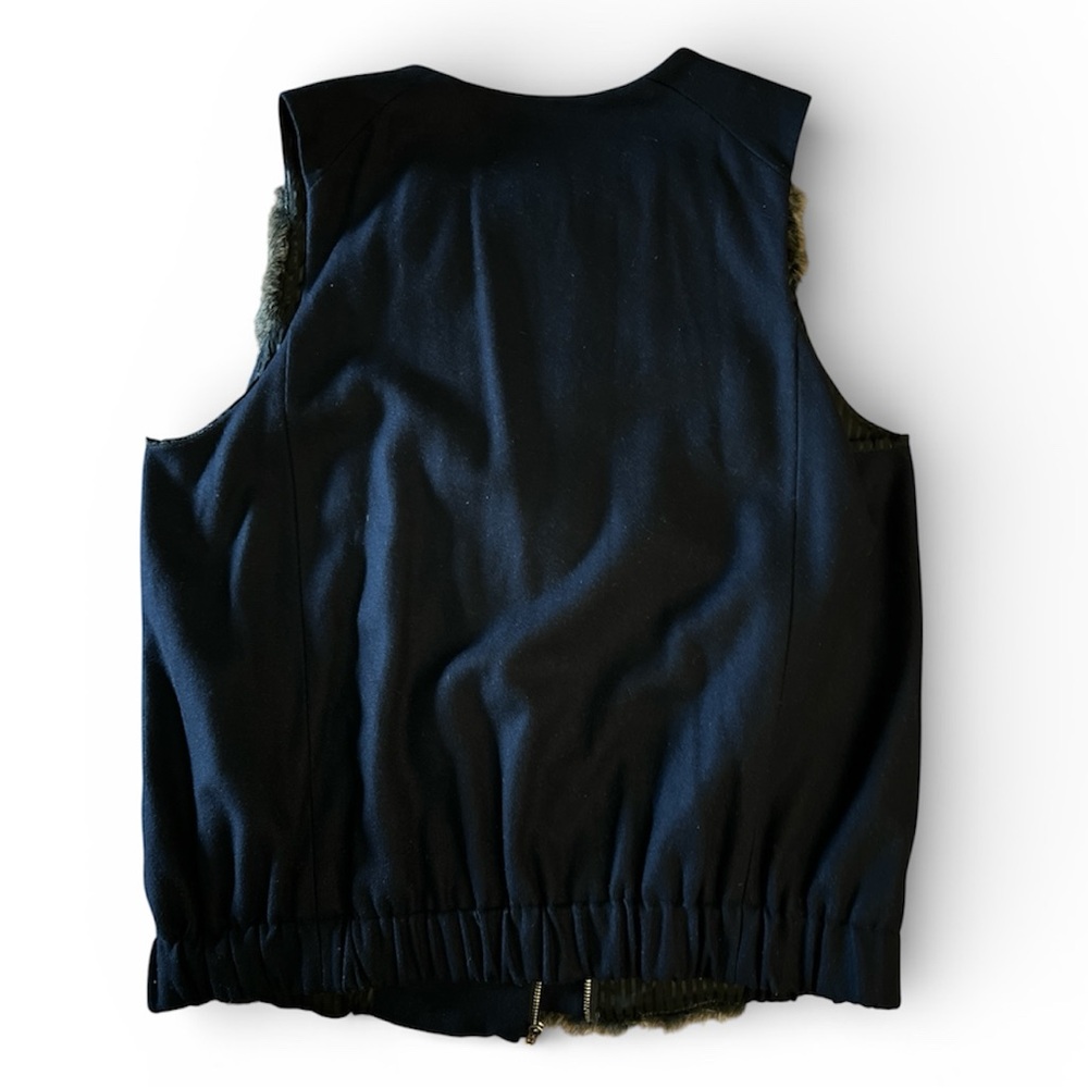 Elevenses Anthropologie Faux Fur and Navy Vest L - Picture 5 of 6